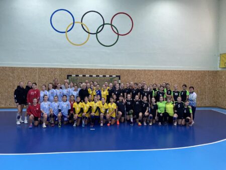 Чемпіонат України з гандболу серед дівчат