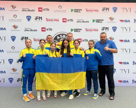 ВПЕРШЕ в Чемпіонаті Азії приймає участь збірна команда України