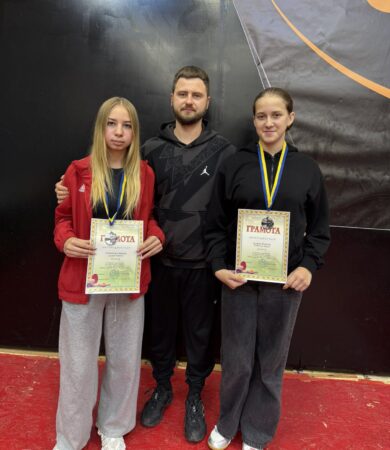 Юні тенісистки Хмельниччини здобули друге місце на чемпіонаті України